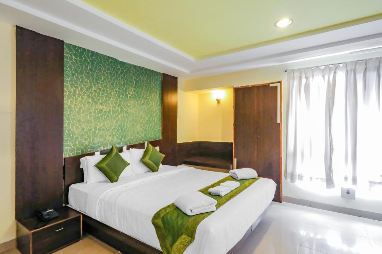 Treebo Trend Paradise, Indore Hotell Exteriör bild