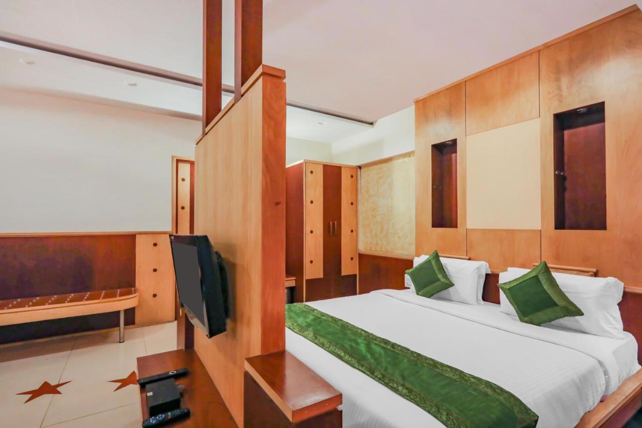 Treebo Trend Paradise, Indore Hotell Exteriör bild