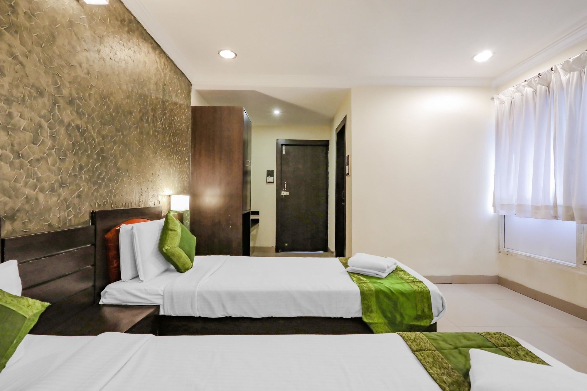 Treebo Trend Paradise, Indore Hotell Exteriör bild